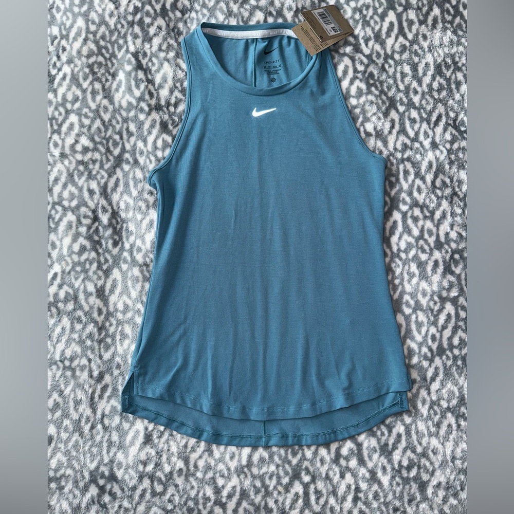 Dri-FIT One Luxe Tank
Nike